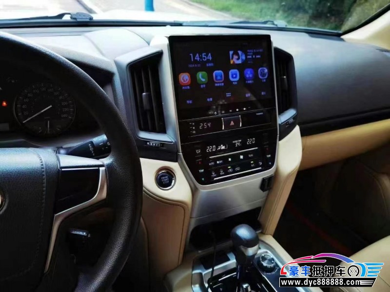 16年丰田兰德酷路泽（陆巡）轿车抵押车出售