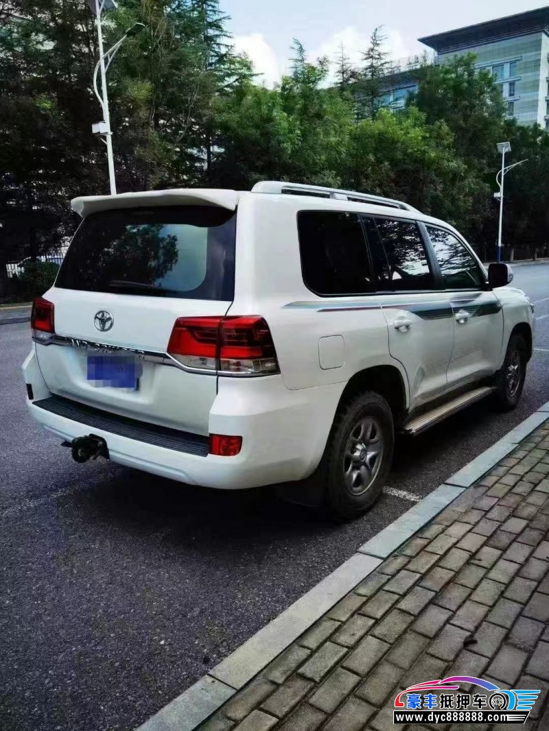 16年丰田兰德酷路泽（陆巡）轿车抵押车出售