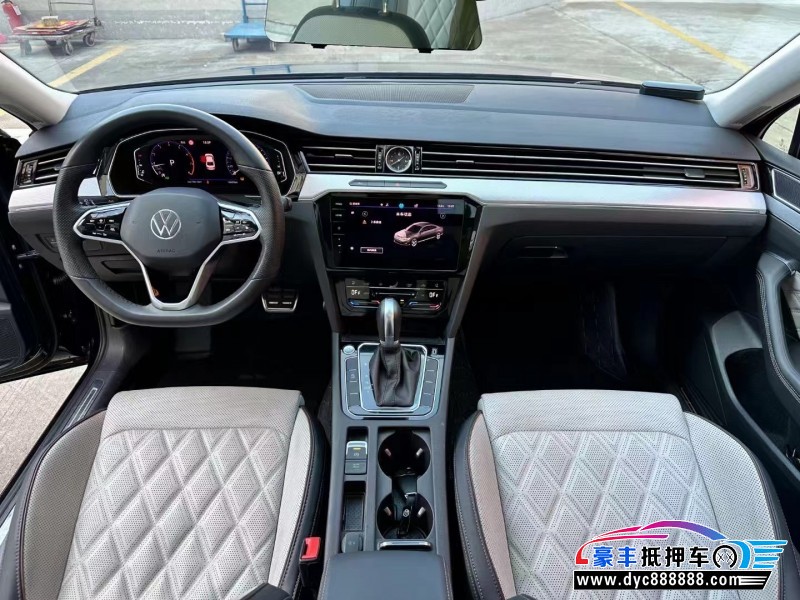 24年大众迈腾轿车抵押车出售