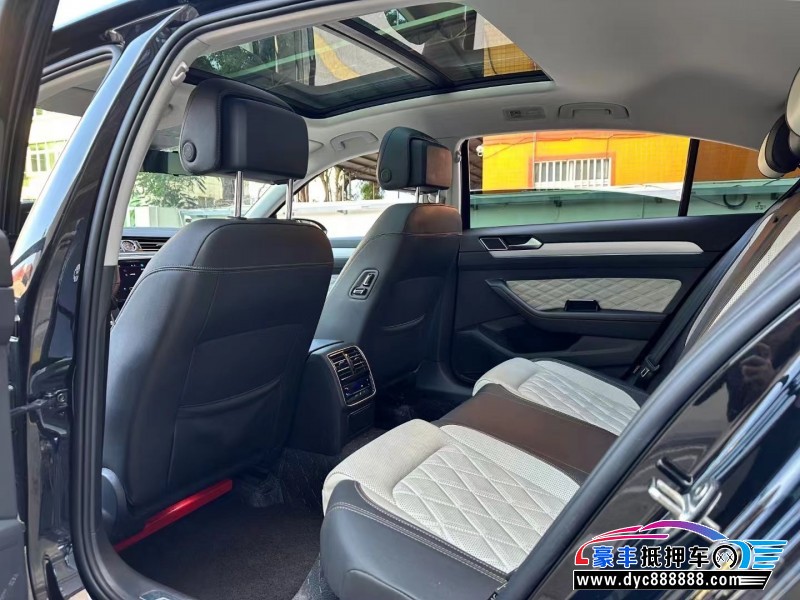 24年大众迈腾轿车抵押车出售