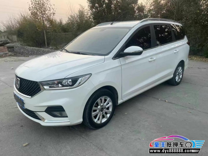 19年宝骏宝骏360轿车抵押车出售