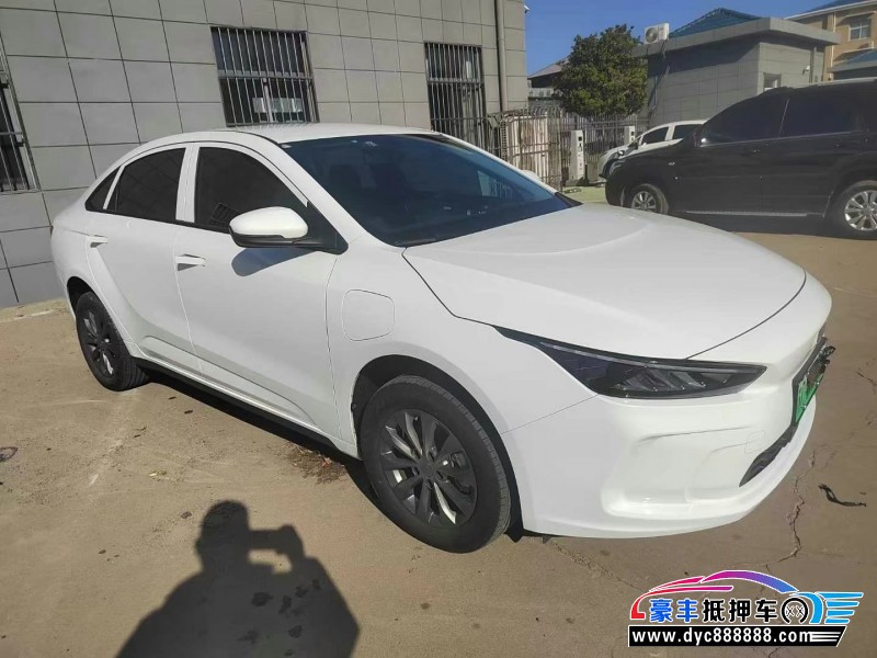 24年吉利几何轿车抵押车出售