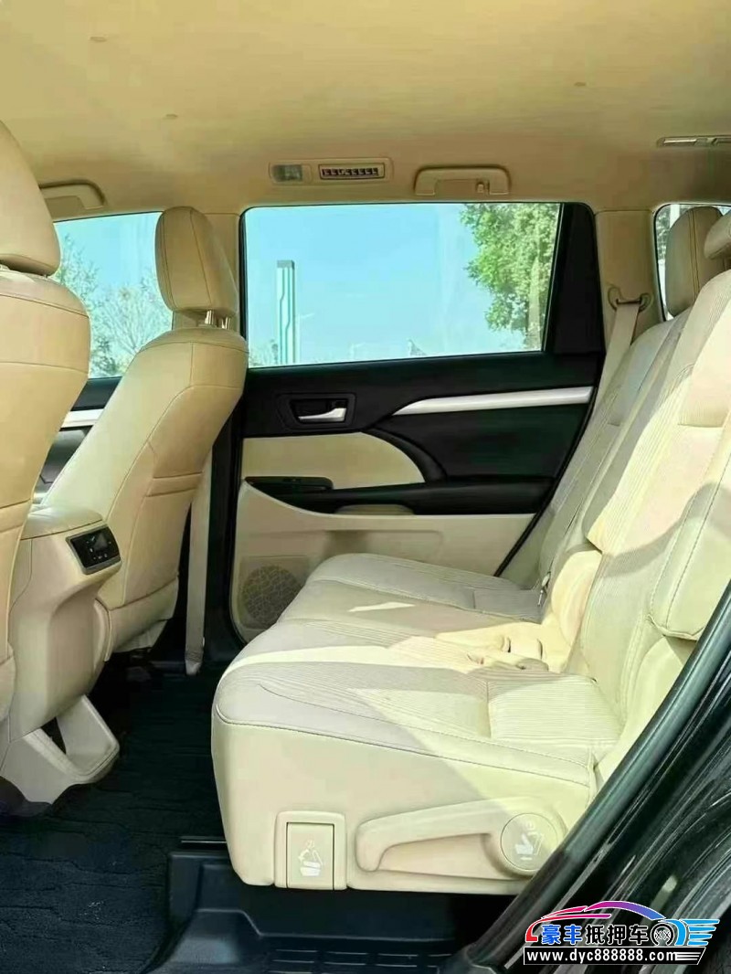 21年丰田汉兰达轿车抵押车出售