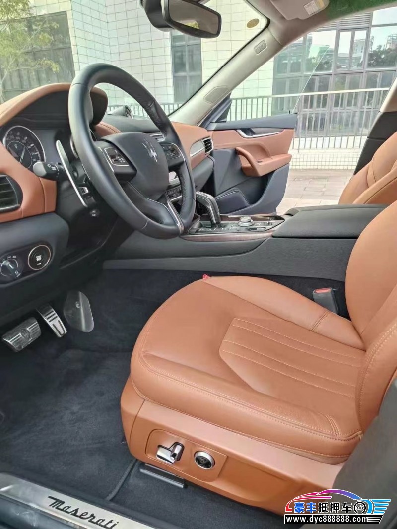 23年玛莎拉蒂莱万特轿车抵押车出售