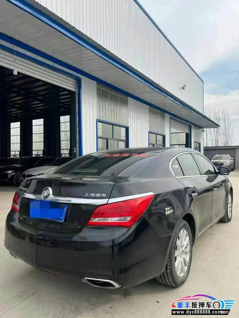 15年别克君越轿车抵押车出售