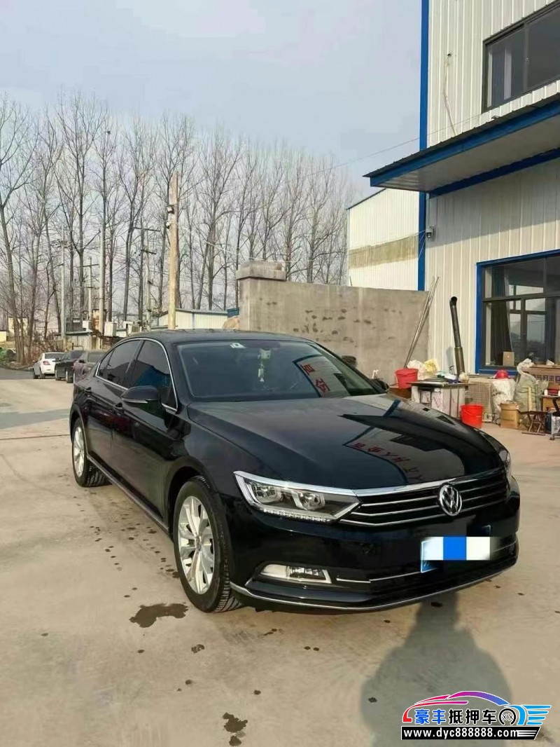 17年大众迈腾轿车抵押车出售