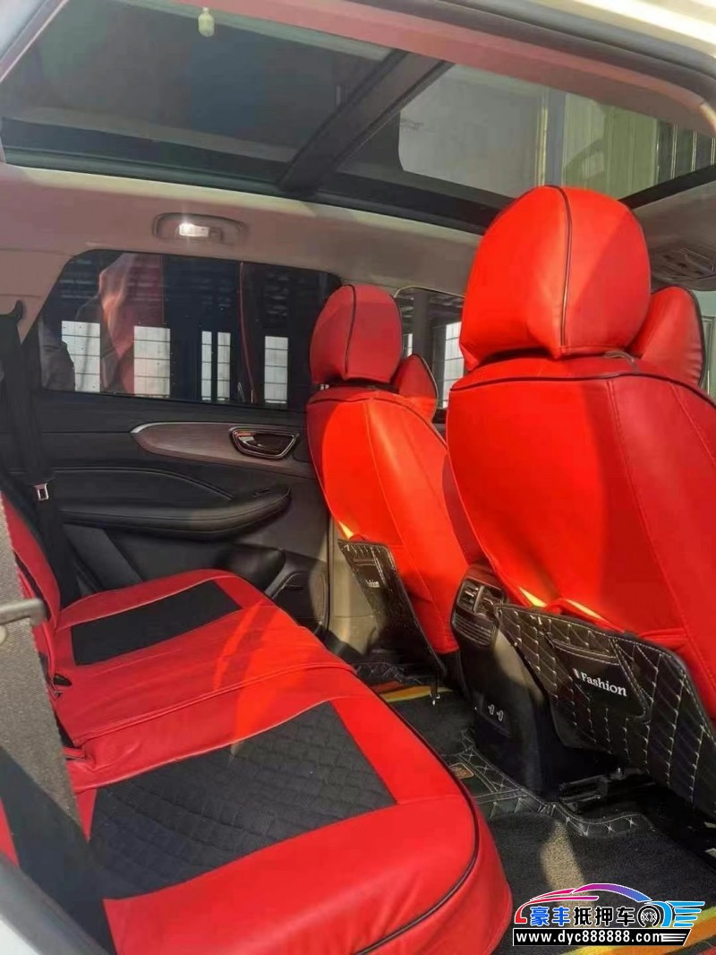 22年荣威RX5轿车抵押车出售