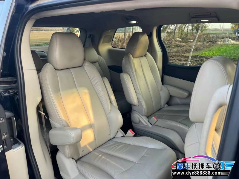 15年别克GL8轿车抵押车出售