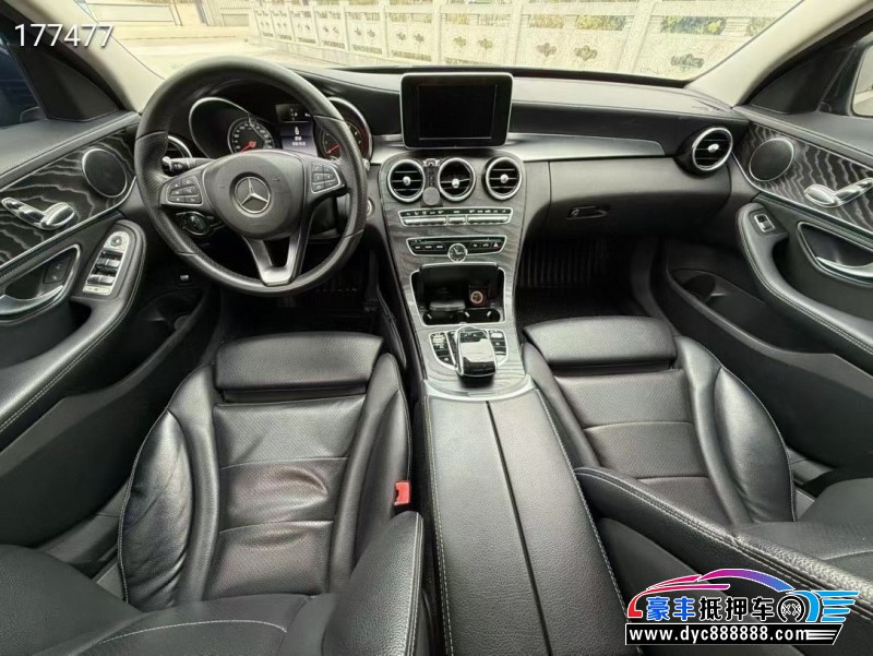 18年奔驰C轿车抵押车出售