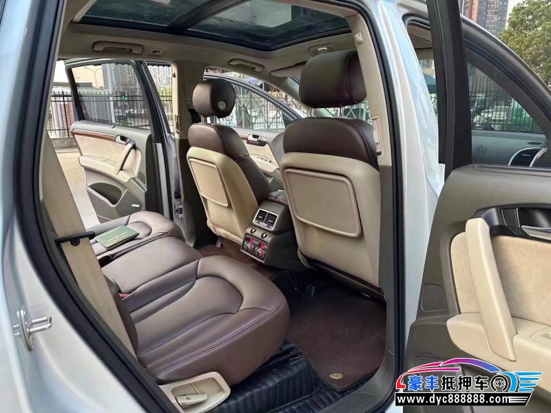 09年奥迪Q7轿车抵押车出售