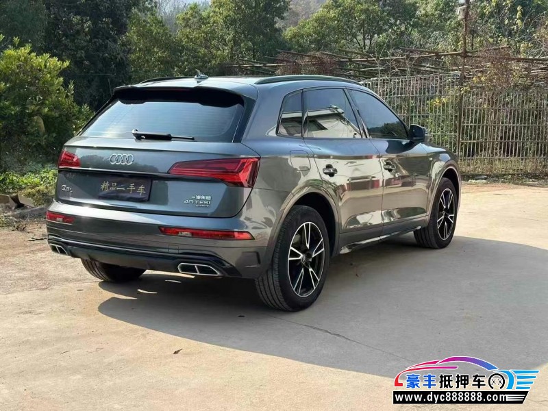 22年奥迪Q5轿车抵押车出售
