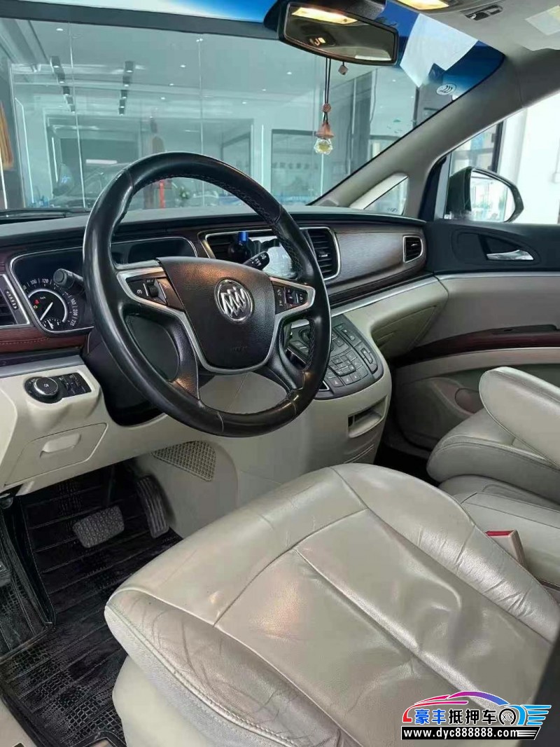 18年别克GL8轿车抵押车出售