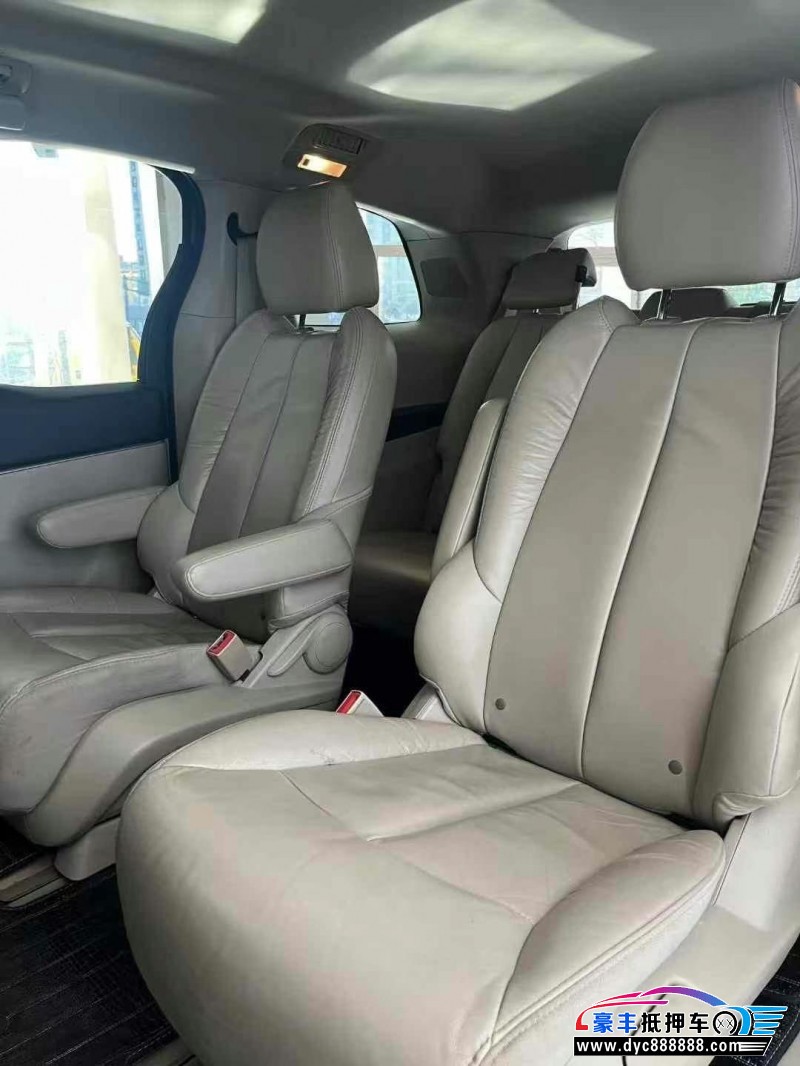 18年别克GL8轿车抵押车出售