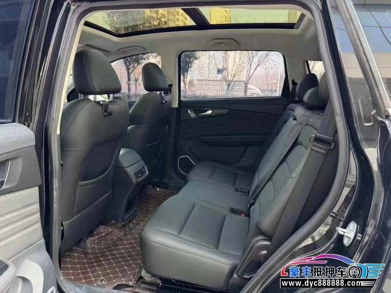 21年潍柴英致U70轿车抵押车出售