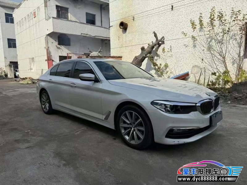 17年宝马5系轿车抵押车出售