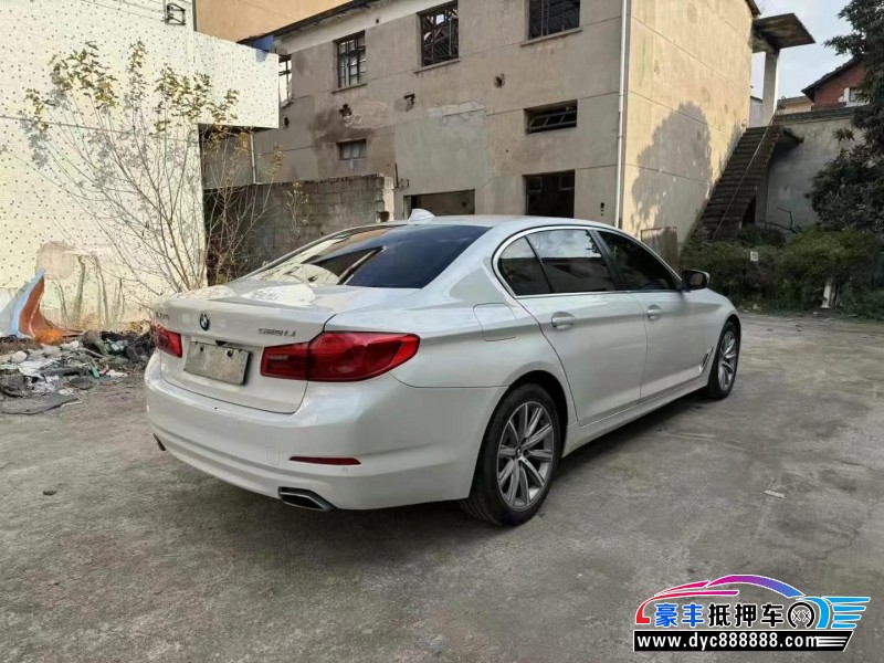 17年宝马5系轿车抵押车出售