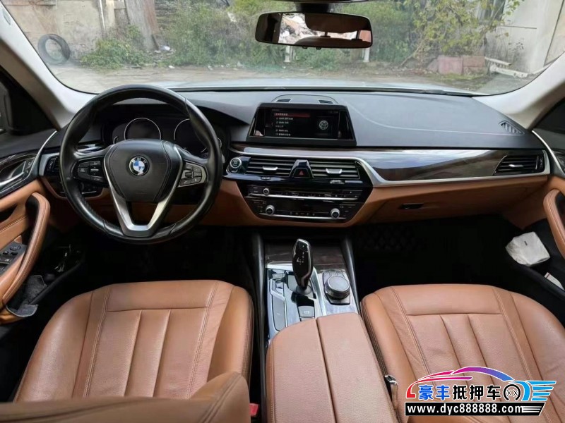 17年宝马5系轿车抵押车出售