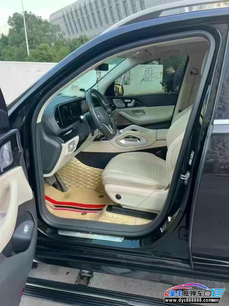 19年奔驰GLE轿车抵押车出售