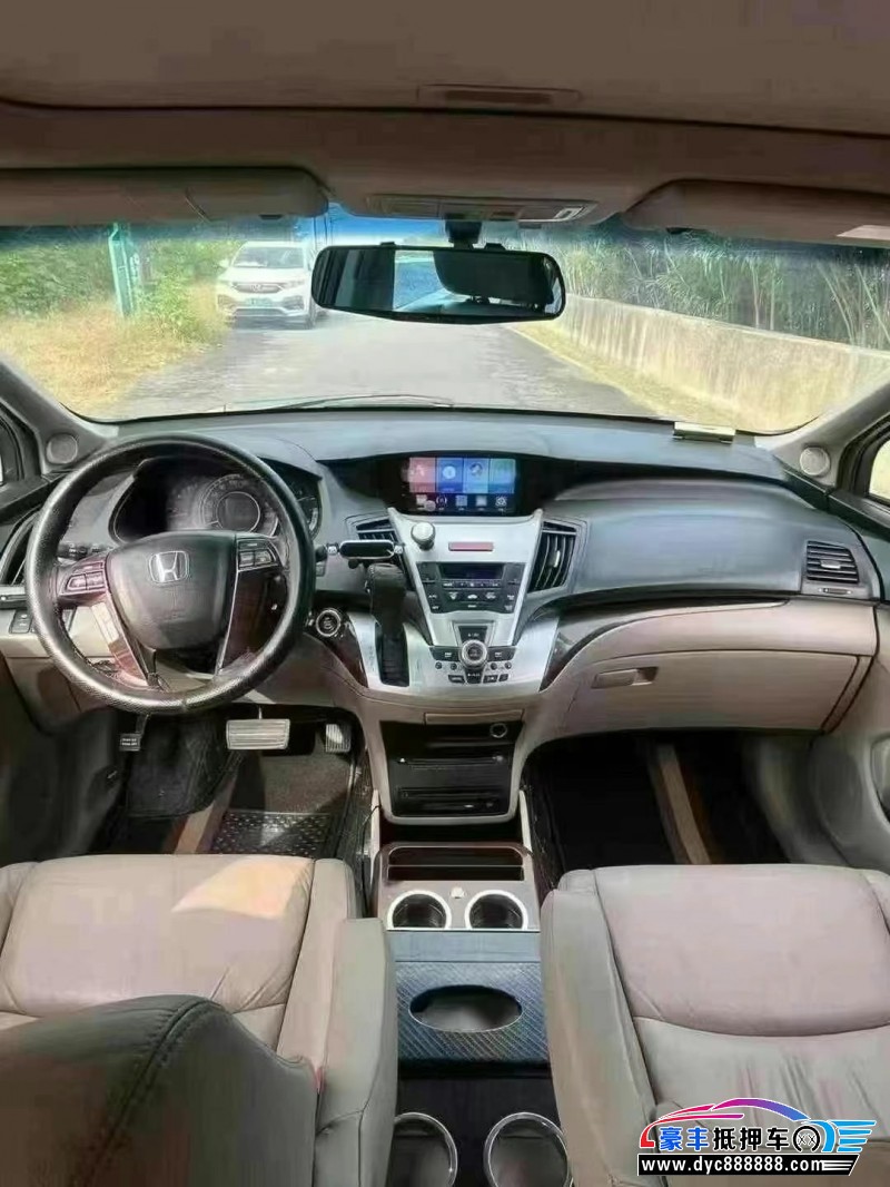 14年本田奥德赛轿车抵押车出售