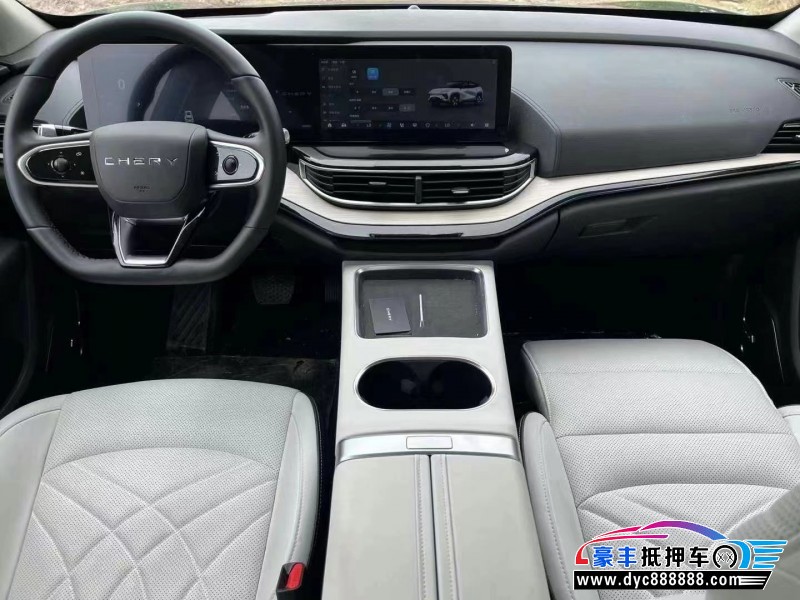 24年奇瑞舒享家轿车抵押车出售