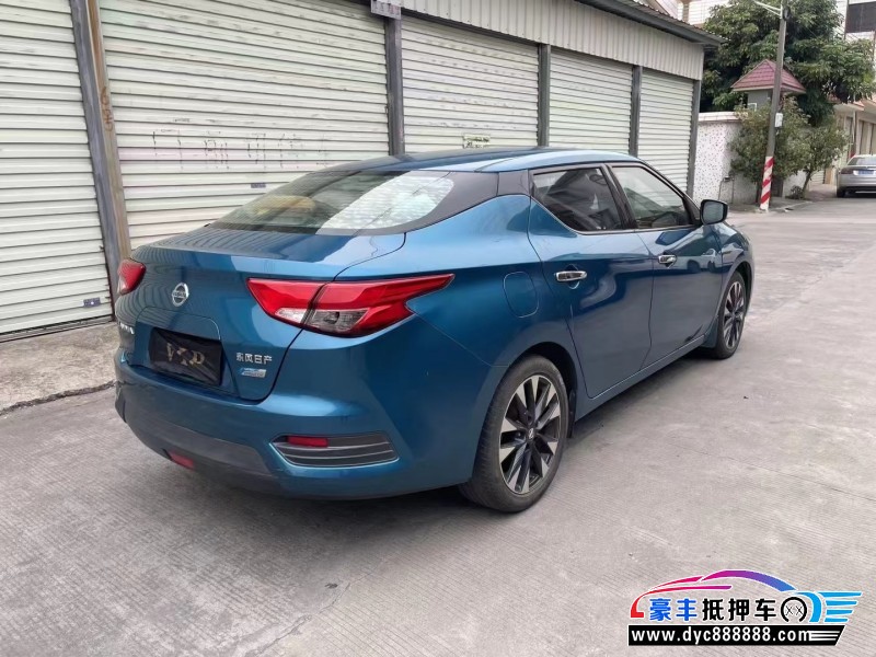 20年日产蓝鸟轿车抵押车出售