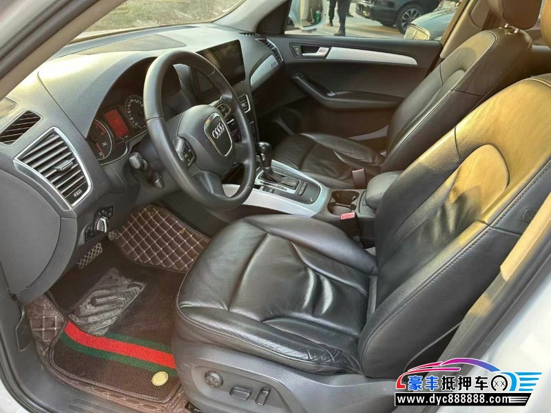 12年奥迪Q5轿车抵押车出售