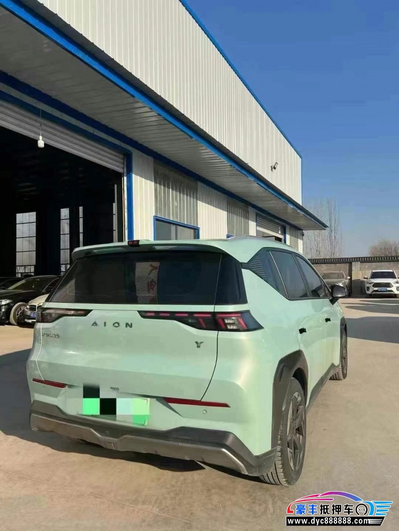 22年埃安Y70轿车抵押车出售