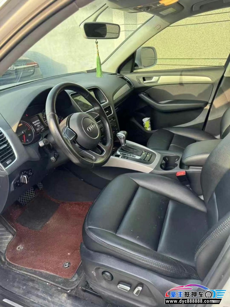 16年奥迪Q5轿车抵押车出售