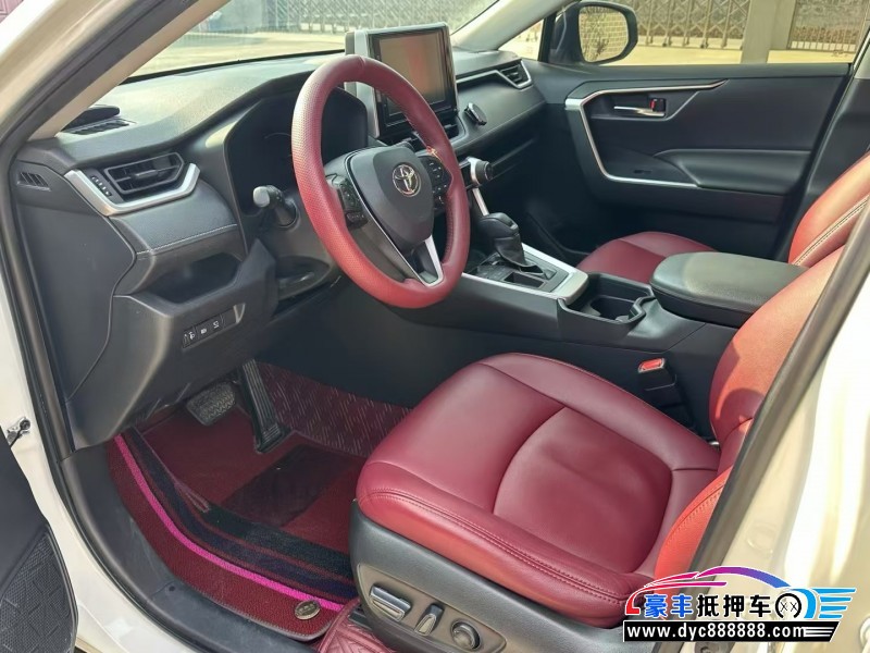 20年丰田RAV4轿车抵押车出售