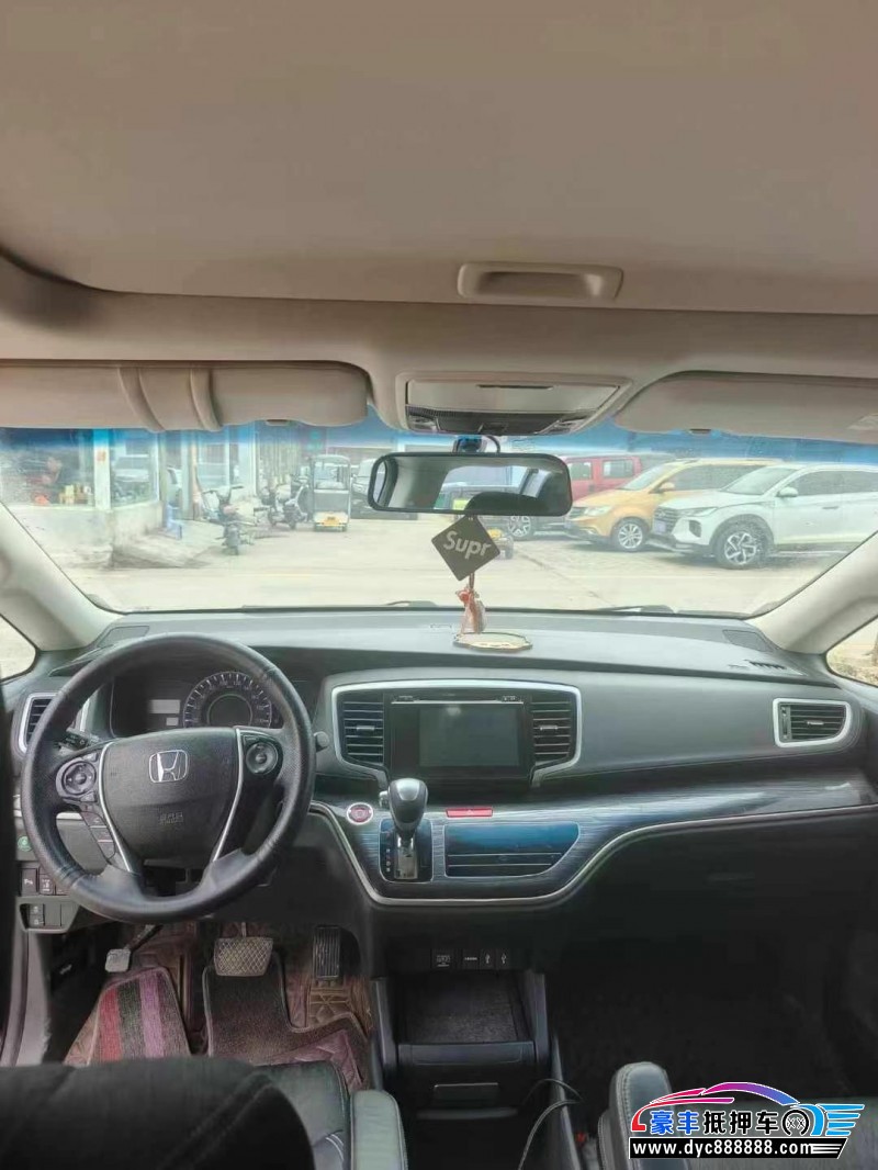 15年本田奥德赛轿车抵押车出售