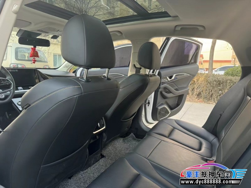 23年奔腾B70轿车抵押车出售