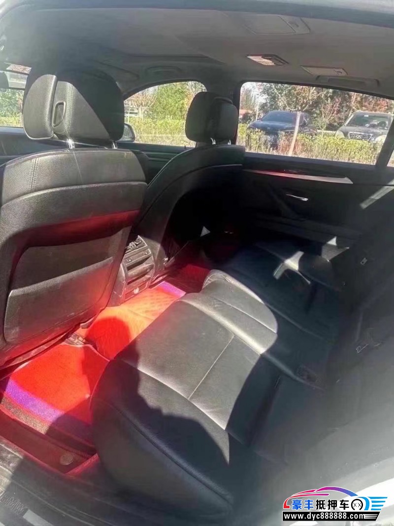 13年宝马5系轿车抵押车出售