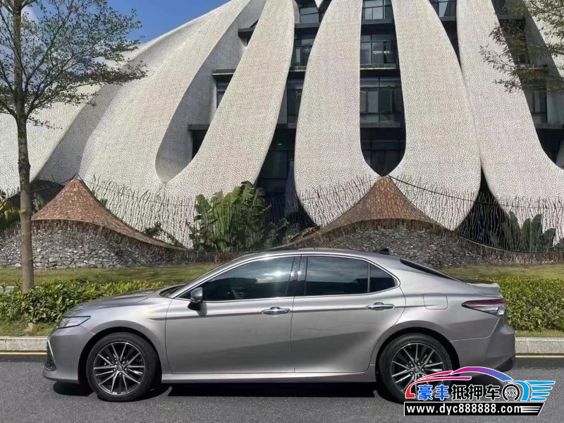 21年丰田凯美瑞轿车抵押车出售