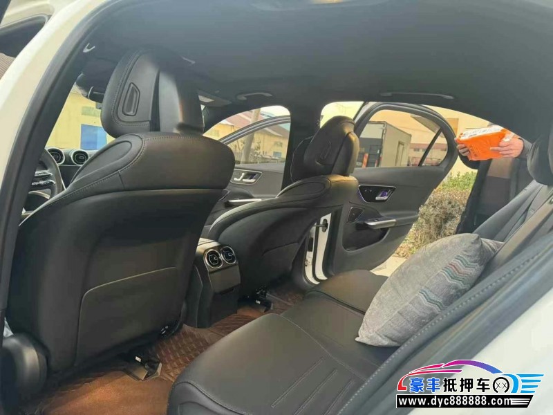 23年奔驰C轿车抵押车出售