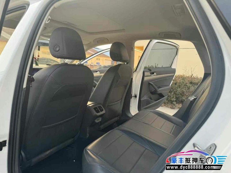 19年大众朗逸轿车抵押车出售