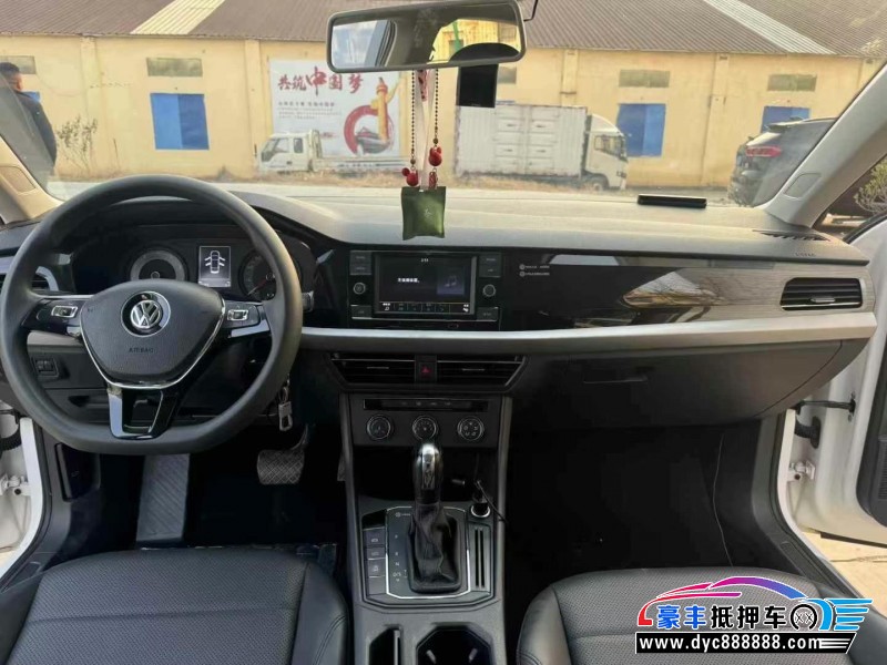 19年大众朗逸轿车抵押车出售