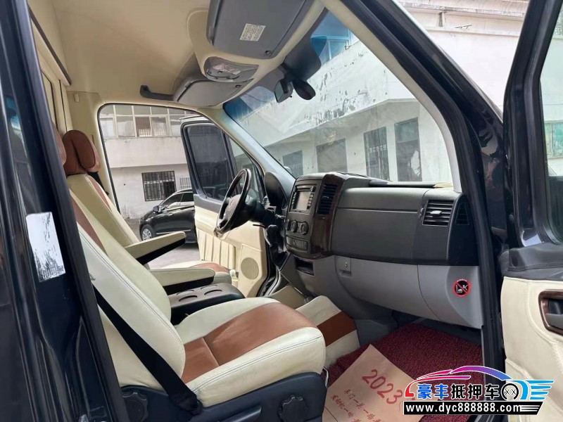 15年奔驰斯宾特轿车抵押车出售