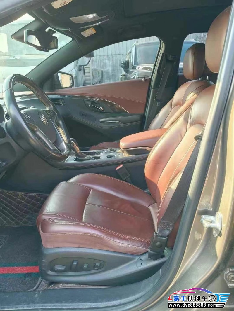 14年别克君越轿车抵押车出售