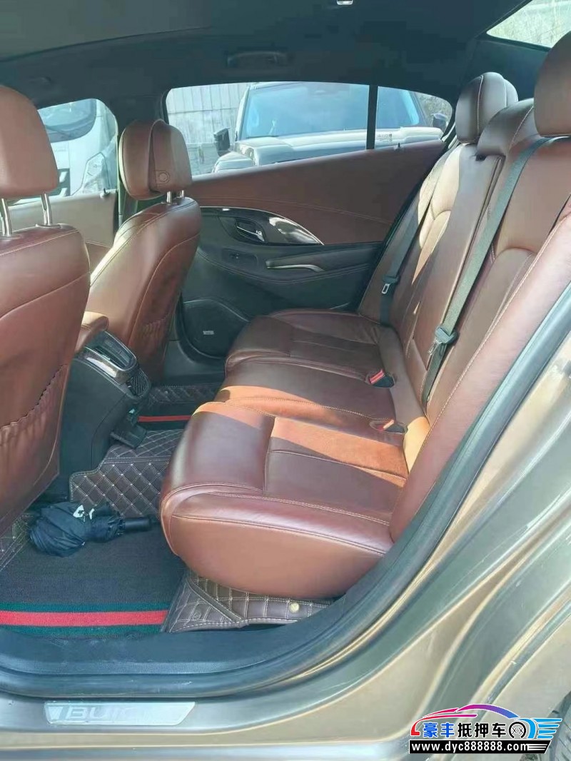 14年别克君越轿车抵押车出售