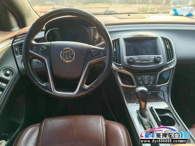 14年别克君越轿车抵押车出售