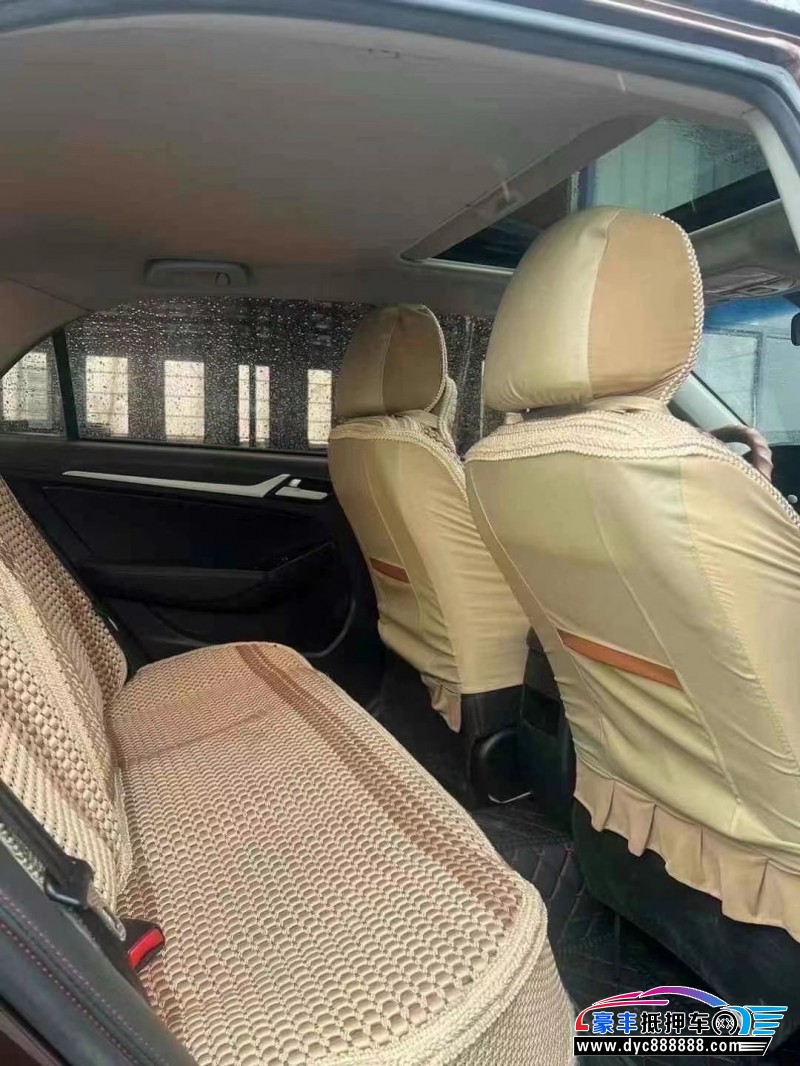 16年吉利帝豪轿车抵押车出售