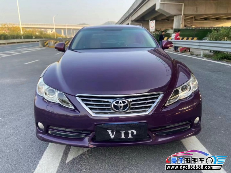 12年丰田锐志轿车抵押车出售