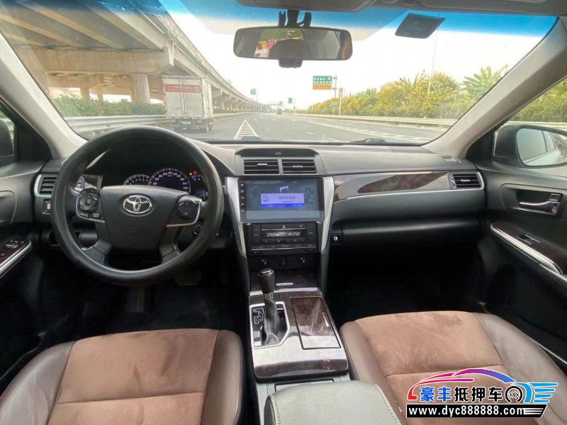 16年丰田凯美瑞轿车抵押车出售