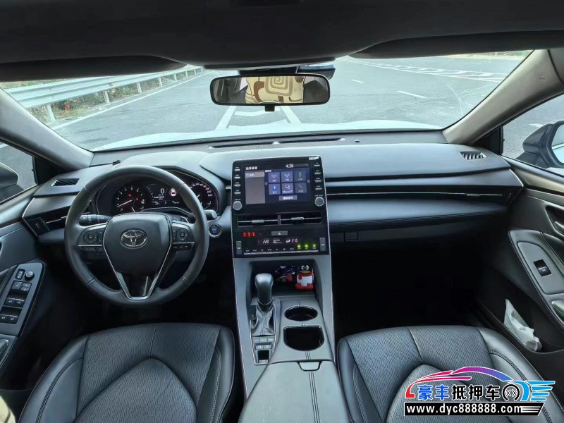 22年丰田亚洲龙轿车抵押车出售