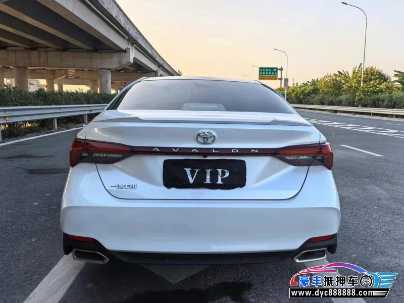 22年丰田亚洲龙轿车抵押车出售