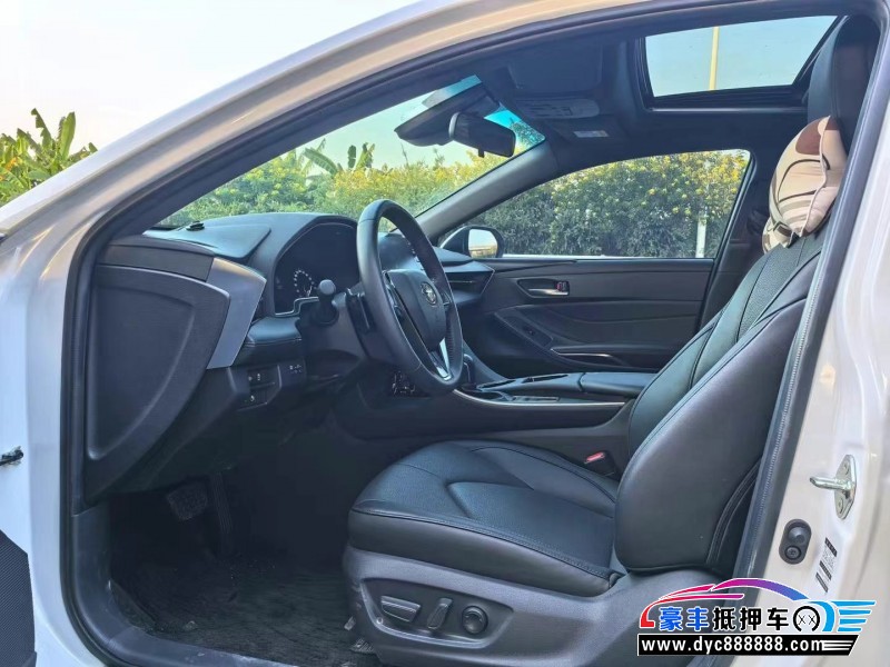 22年丰田亚洲龙轿车抵押车出售