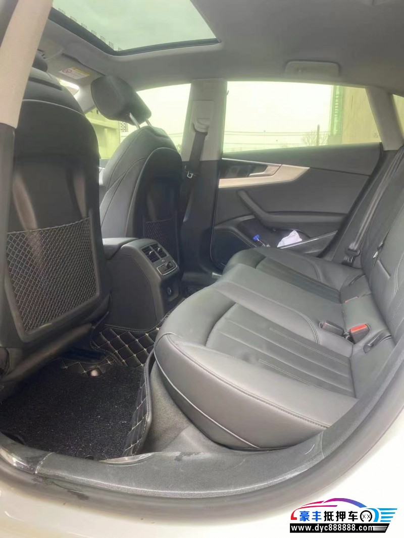 23年奥迪A5轿车抵押车出售