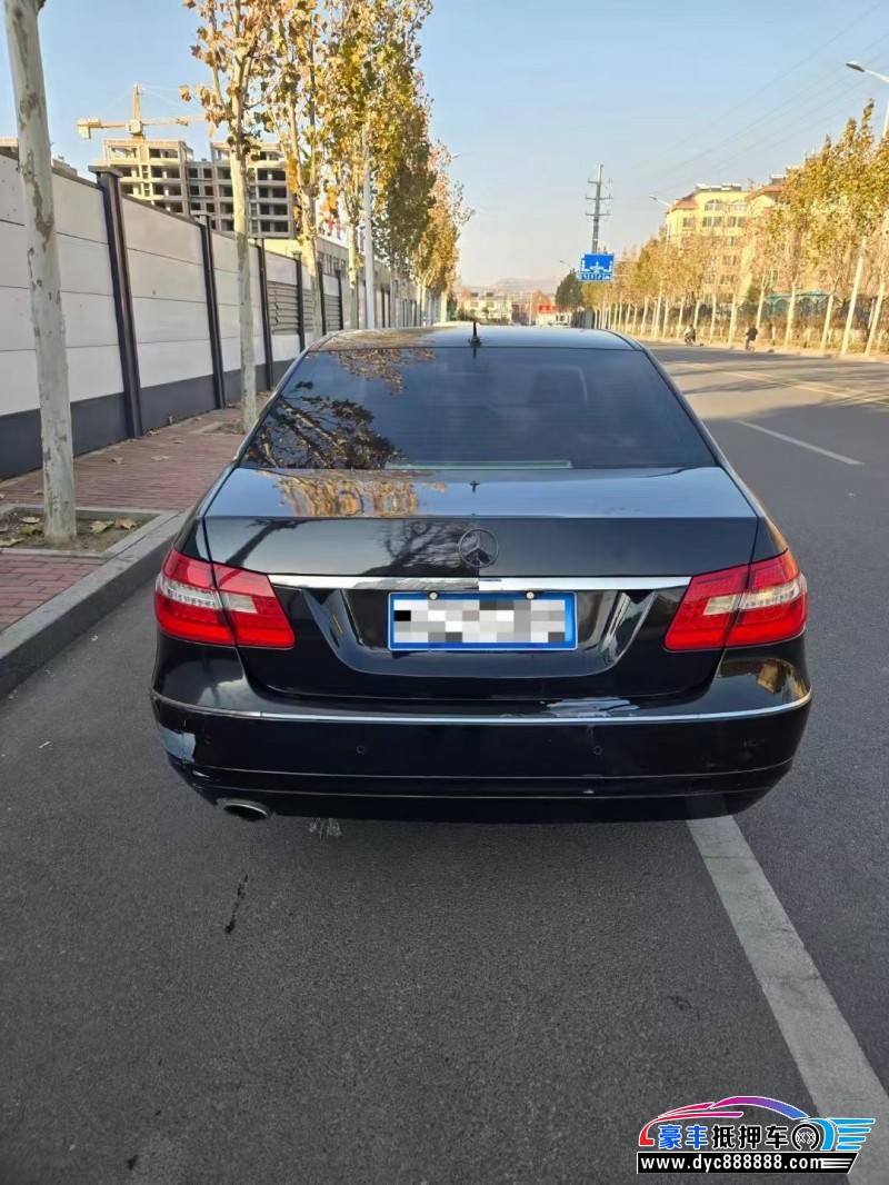 10年奔驰E轿车抵押车出售