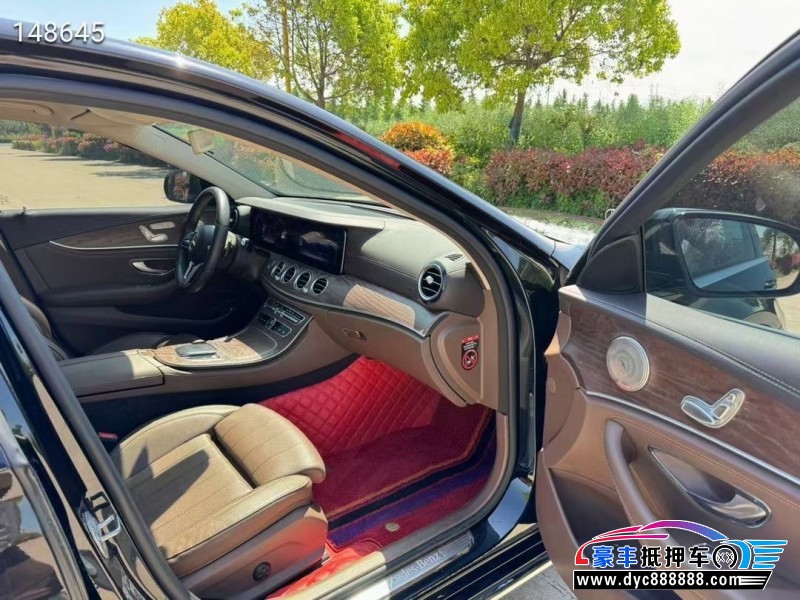 19年奔驰E轿车抵押车出售