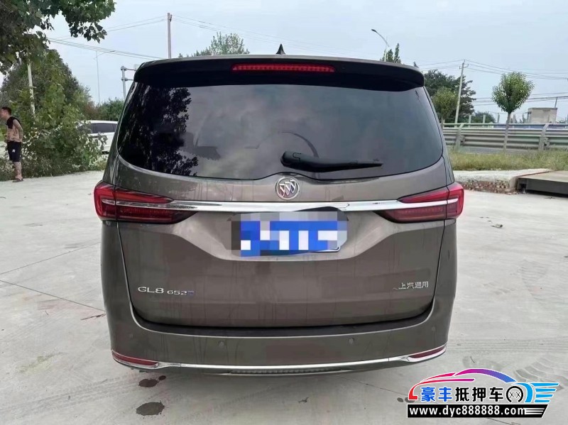 22年别克GL8轿车抵押车出售